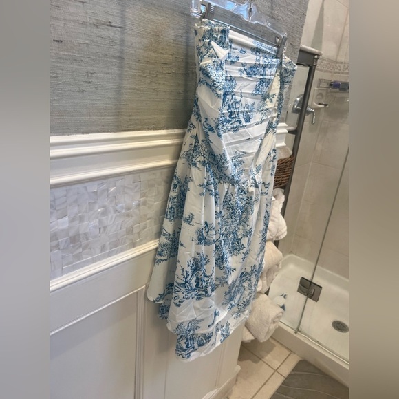 New XL 12 SHEIN vacay blue white toile strapless tiered dress shirred - Picture 11 of 17